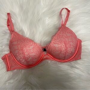 Victoria's Secret 36C Lace peach/coral bra